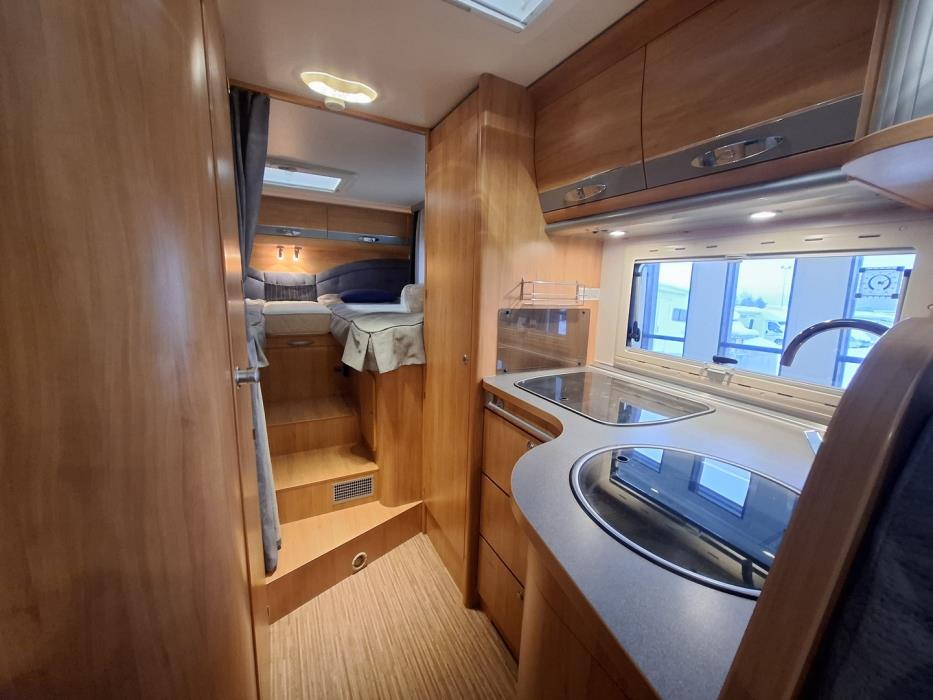 ADRIA Coral Plus 670 SL 2010