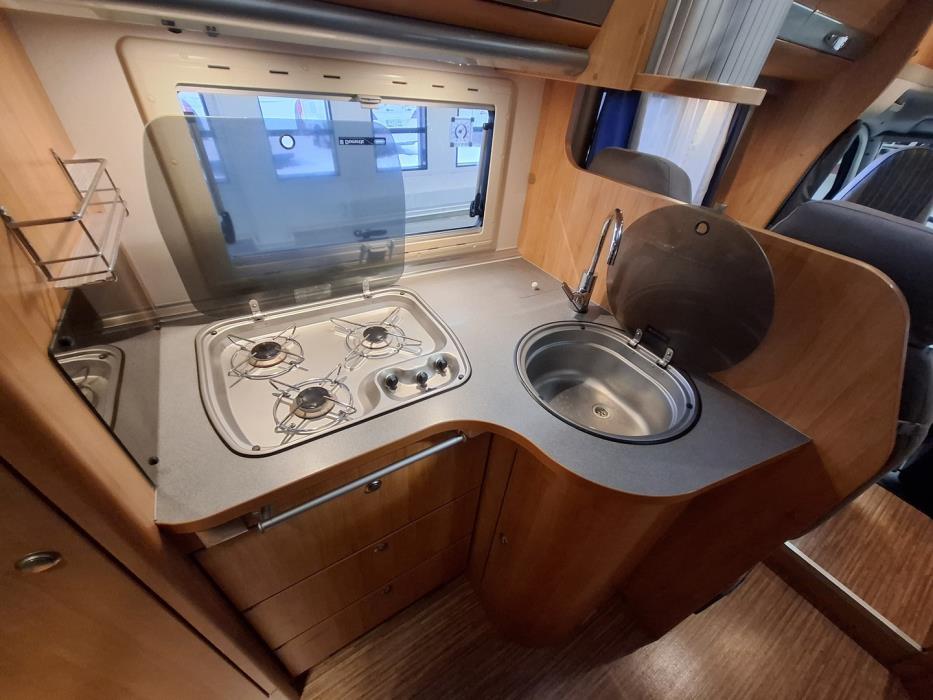 ADRIA Coral Plus 670 SL 2010