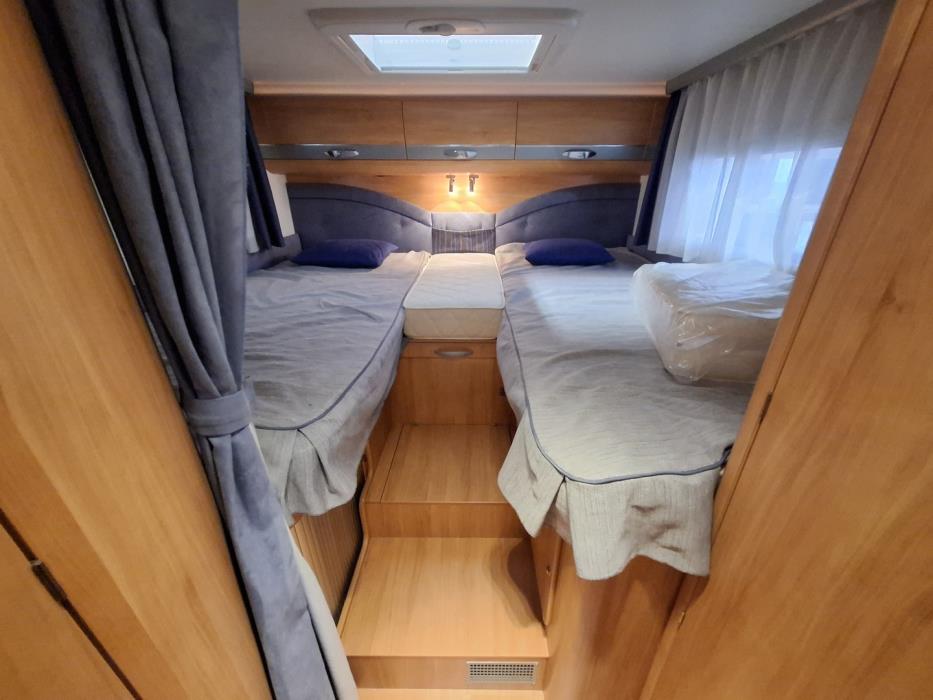 ADRIA Coral Plus 670 SL 2010