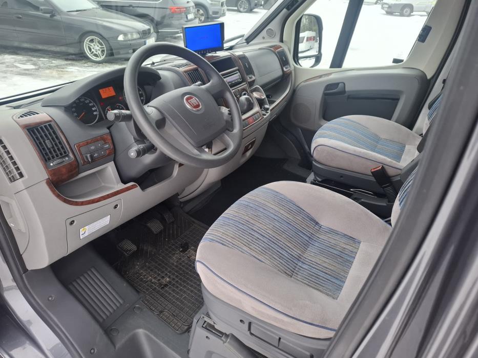 ADRIA Coral Plus 670 SL 2010