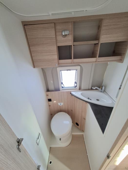 SUNLIGHT Cliff VAN 600 2022