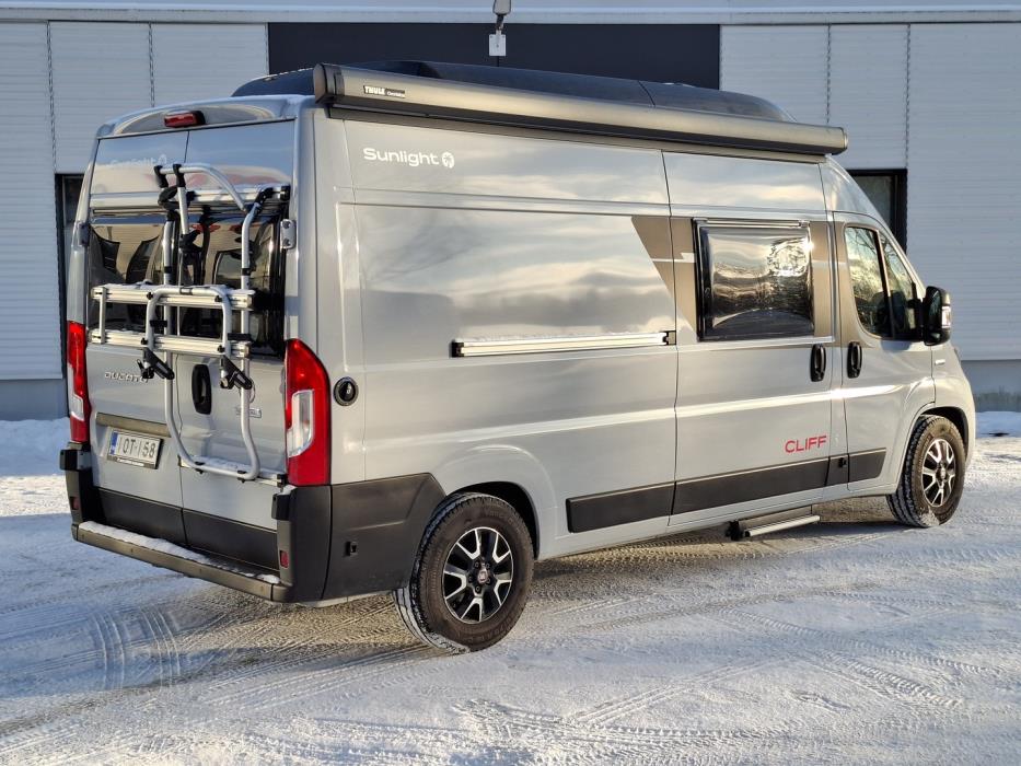 SUNLIGHT Cliff VAN 600 2022