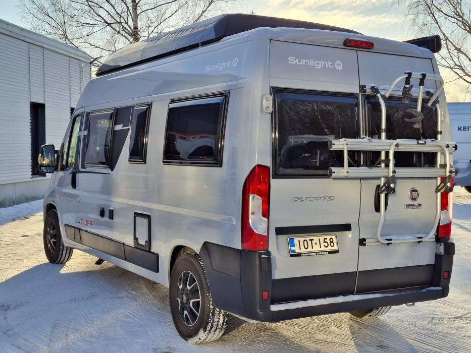 SUNLIGHT Cliff VAN 600 2022