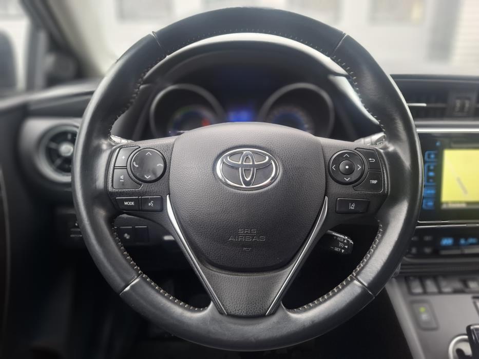 TOYOTA Auris 2018