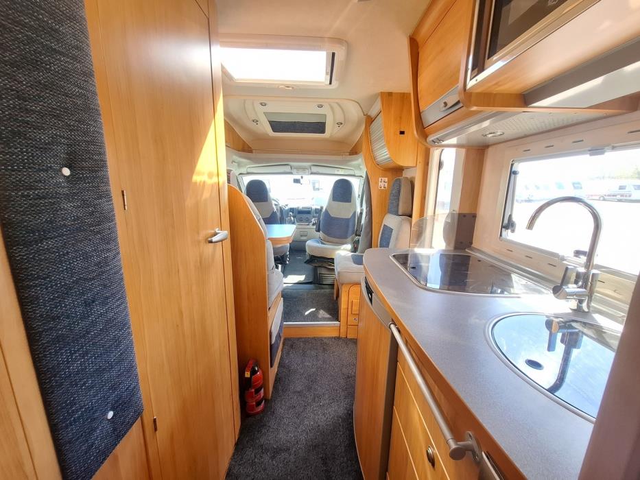 ADRIA Coral Plus 660 SL 2009