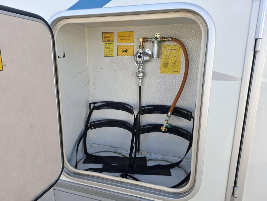 ADRIA Coral Plus 660 SL 2009