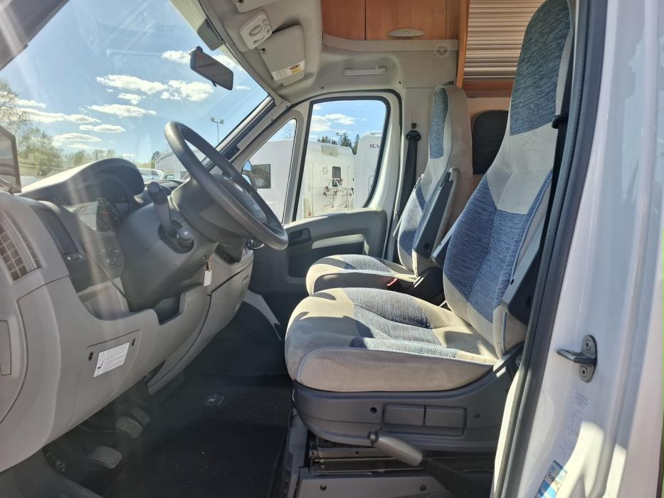 ADRIA Coral Plus 660 SL 2009