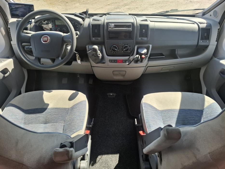 ADRIA Coral Plus 660 SL 2009