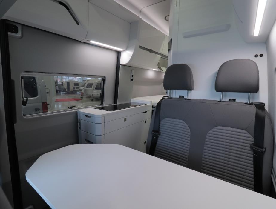 VOLKSWAGEN GRAND CALIFORNIA 600 2023