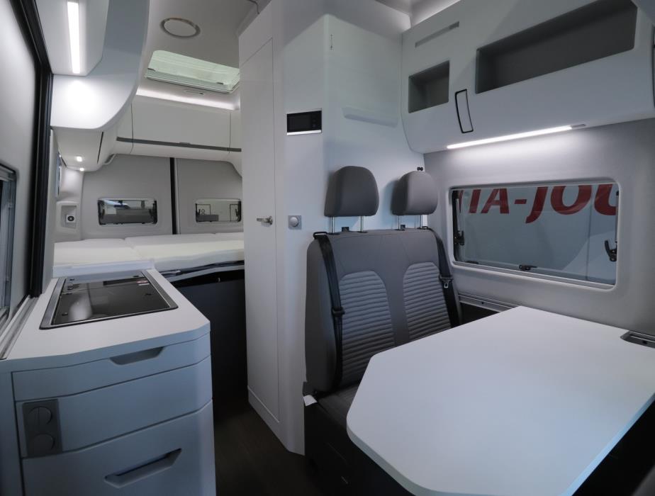 VOLKSWAGEN GRAND CALIFORNIA 600 2023