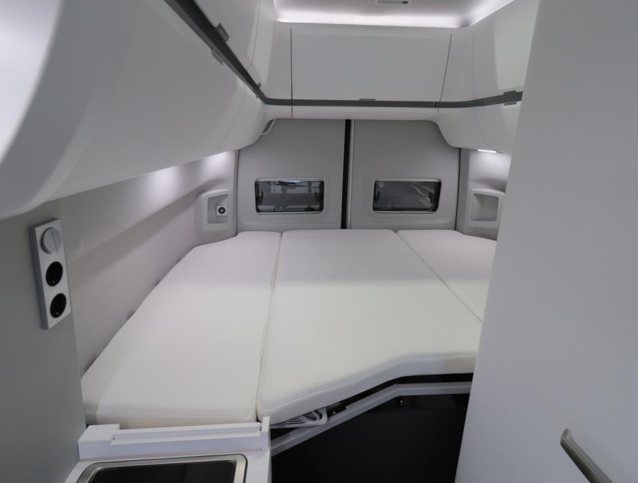 VOLKSWAGEN GRAND CALIFORNIA 600 2023