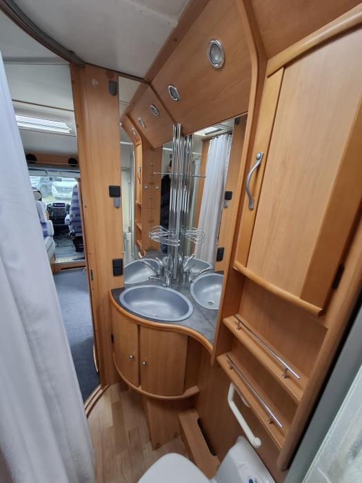 LMC Liberty TI 6000 2005