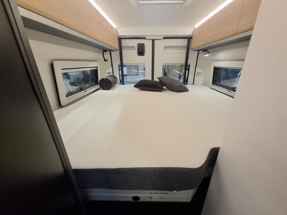 ADRIA TWIN 640 SGX 2025