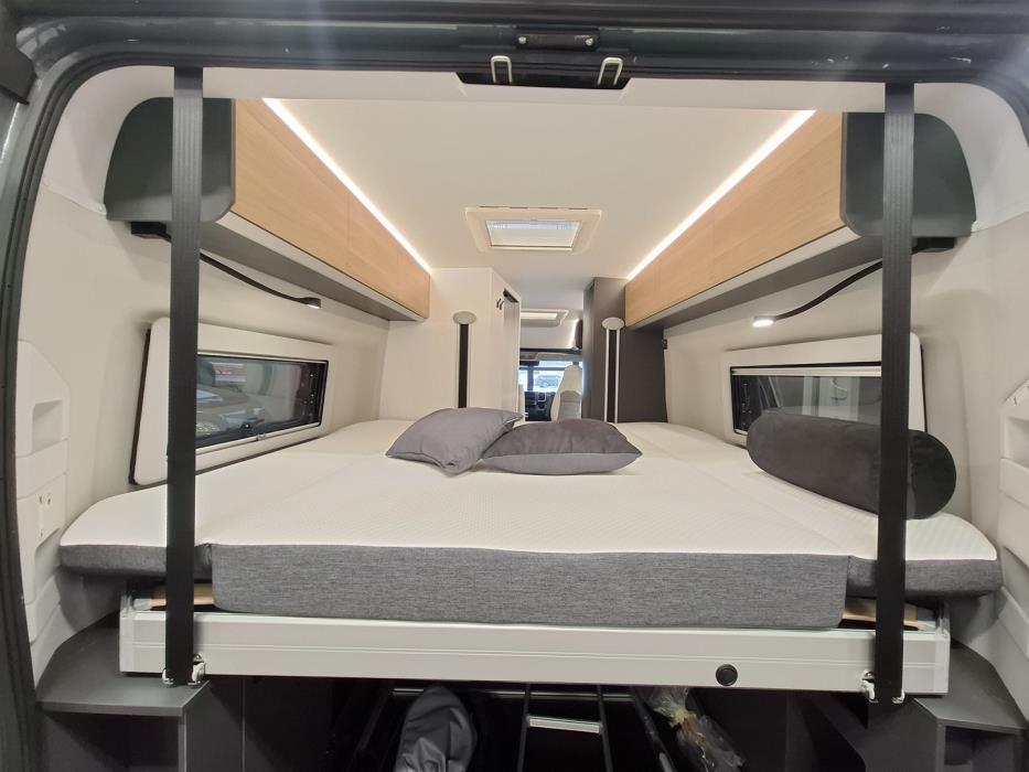 ADRIA TWIN 640 SGX 2025