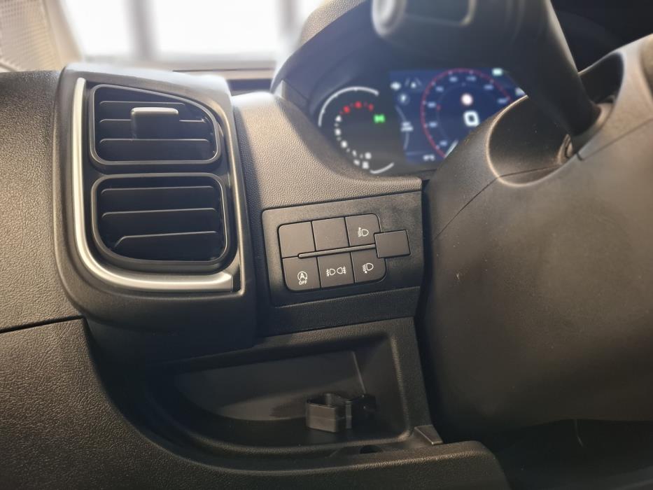 ADRIA TWIN 640 SGX 2025