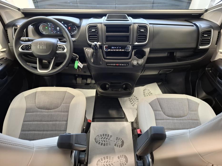 ADRIA TWIN 640 SGX 2025