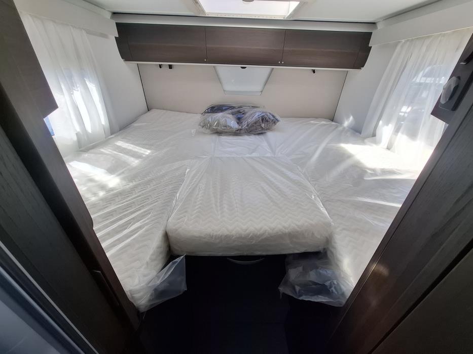 ADRIA MATRIX SUPREME 670 DL 2026