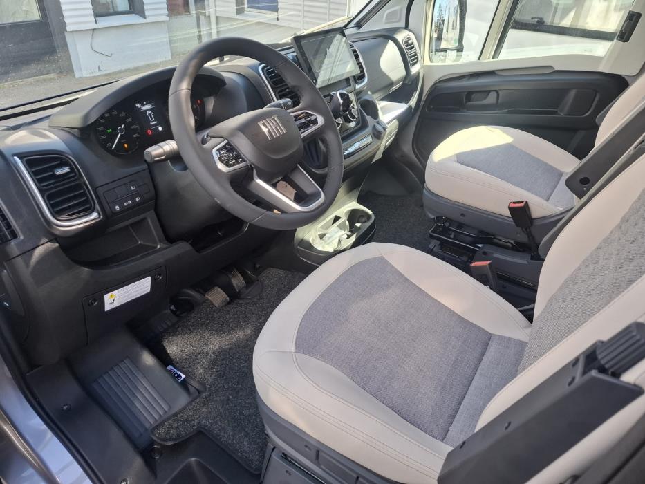 ADRIA MATRIX SUPREME 670 DL 2026