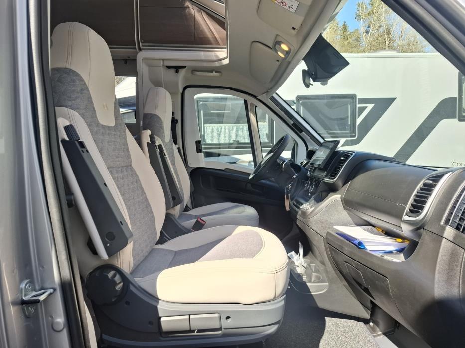 ADRIA MATRIX SUPREME 670 DL 2026