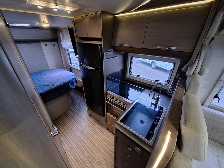 ADRIA MATRIX SUPREME 677 SC 2012