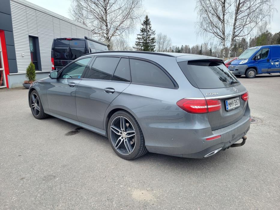 MERCEDES-BENZ E 2017