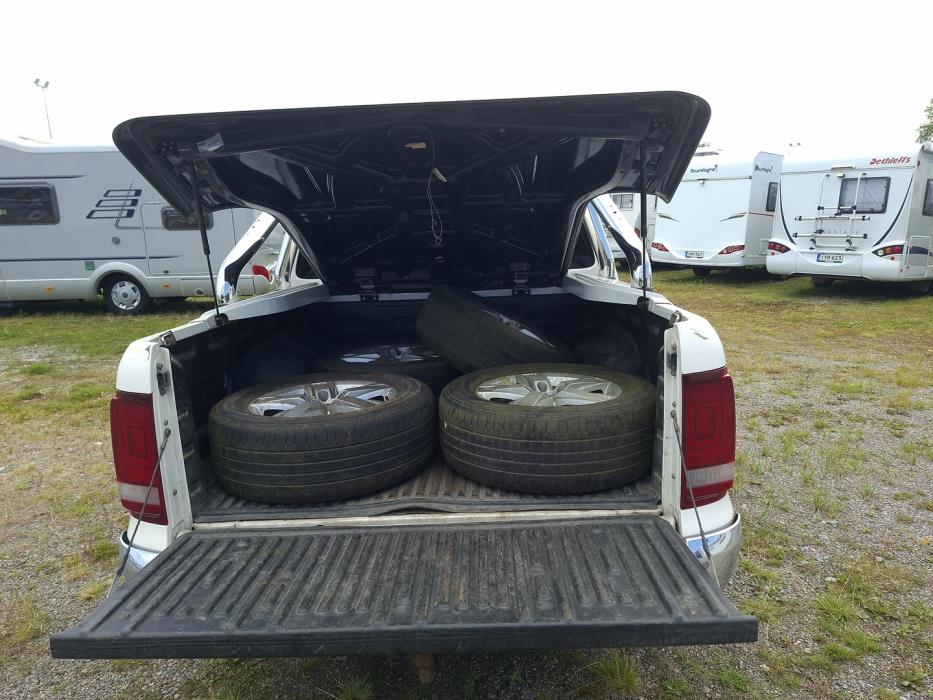 VOLKSWAGEN Amarok 2018