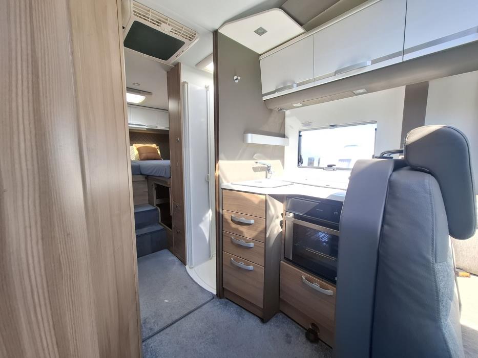 ADRIA Coral Plus 670 SL 2020