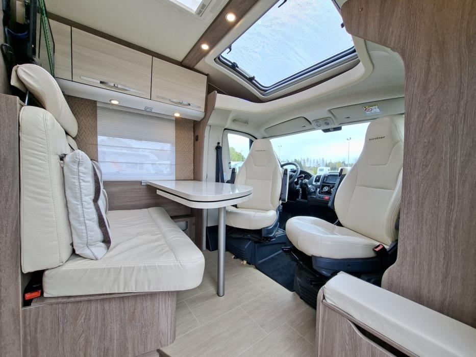 BÜRSTNER Nexxo Time T 690 G 2016