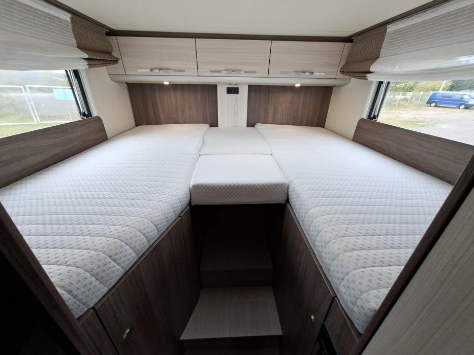 BÜRSTNER Nexxo Time T 690 G 2016