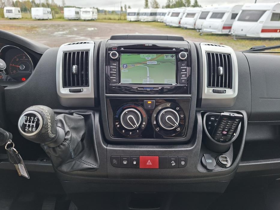 BÜRSTNER Nexxo Time T 690 G 2016