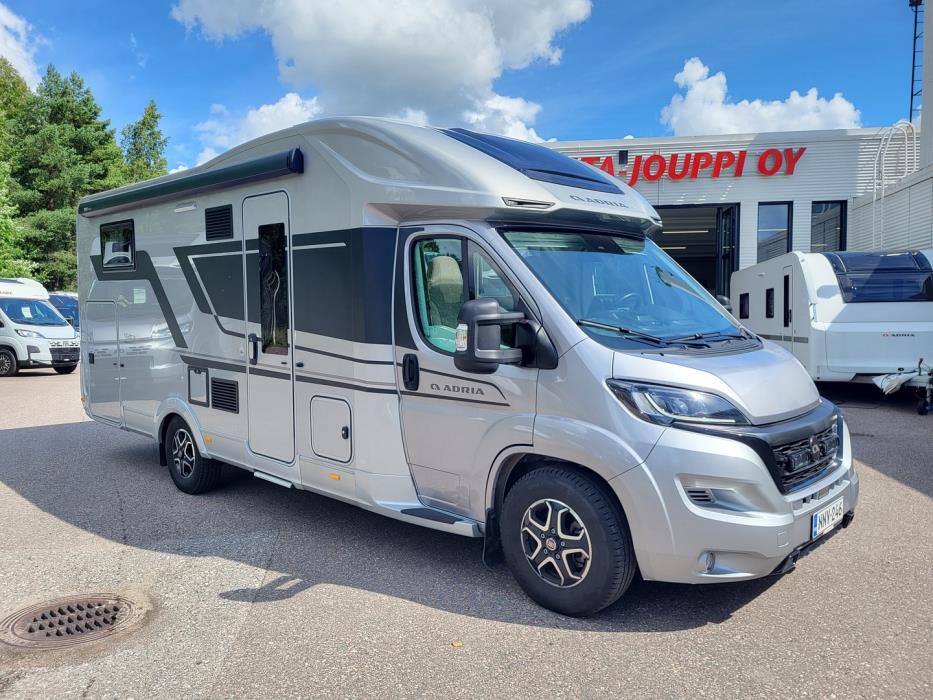 ADRIA MATRIX SUPREME 670 SL 2024