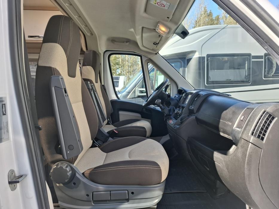 PÖSSL RoadCar VAN R 600 2018