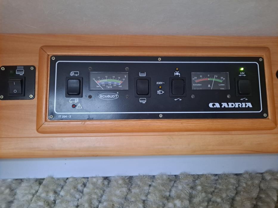 ADRIA STARGO 670 SP 2003