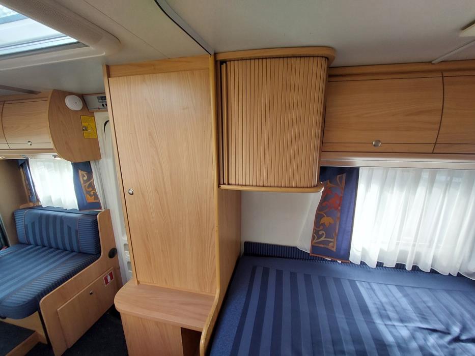 BÜRSTNER Solano T 605 2006