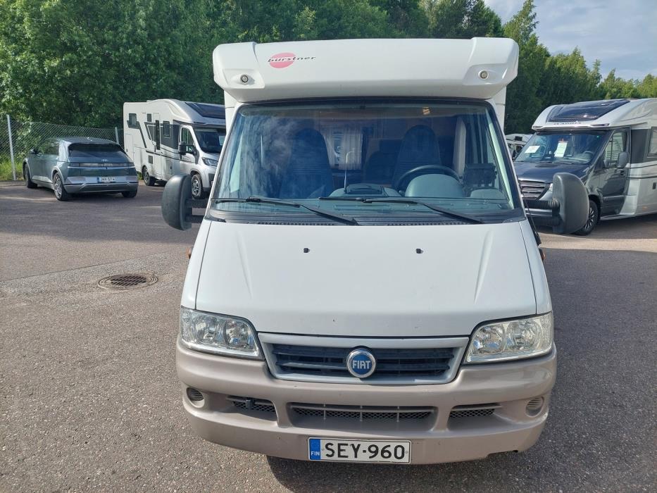 BÜRSTNER Solano T 605 2006