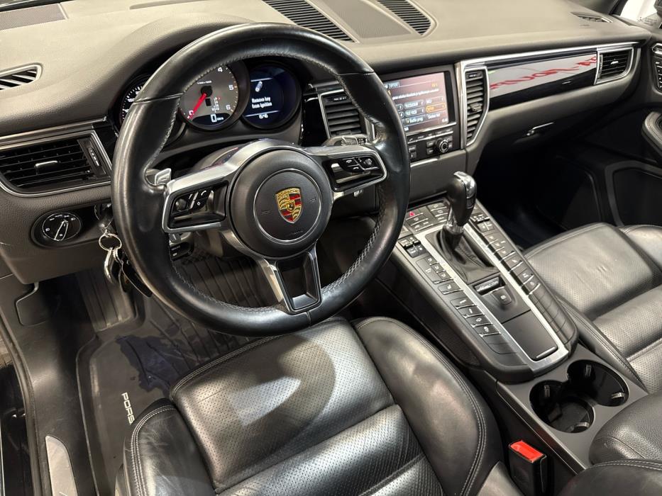 PORSCHE Macan 2015