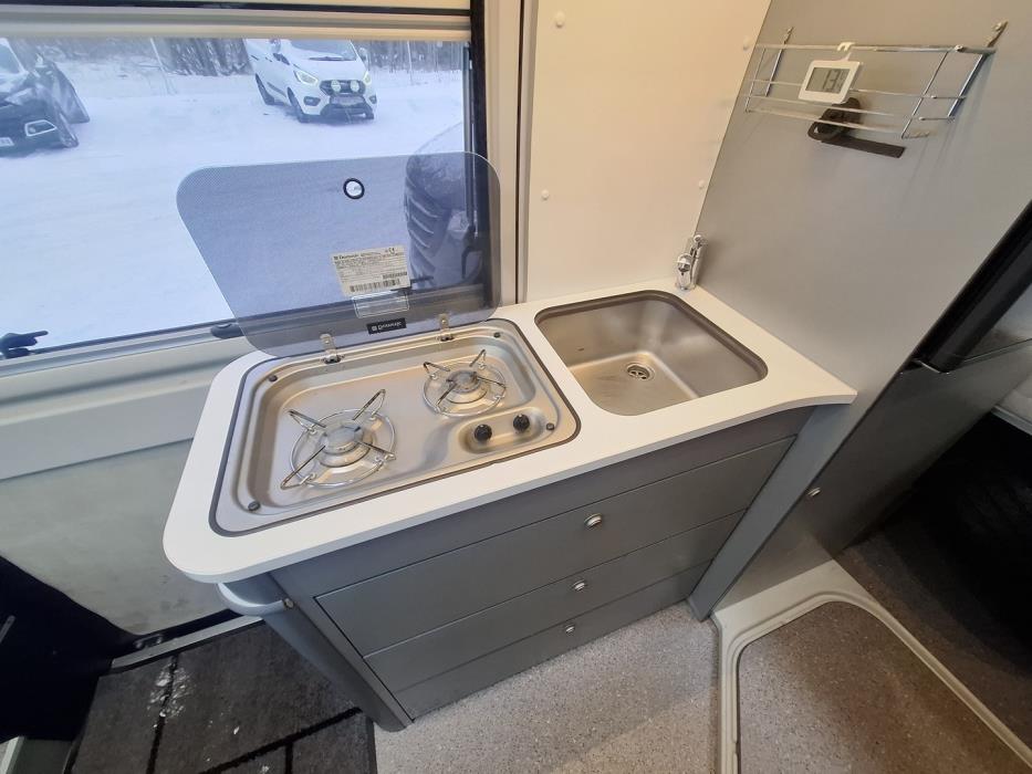 ADRIA Twin 600 SPT 2016