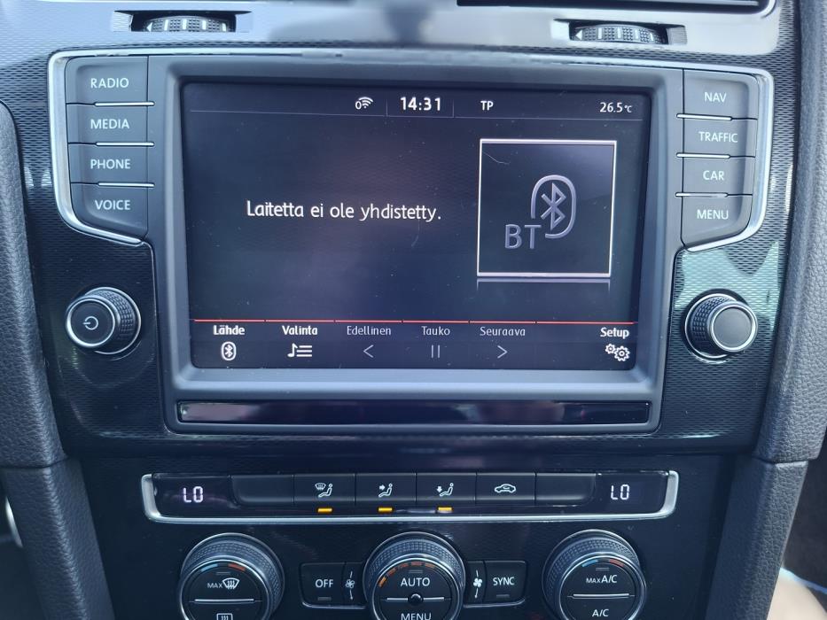 VOLKSWAGEN Golf 2016