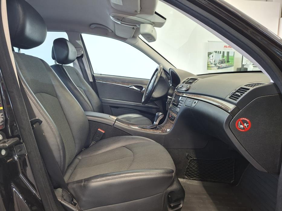 MERCEDES-BENZ E 2008