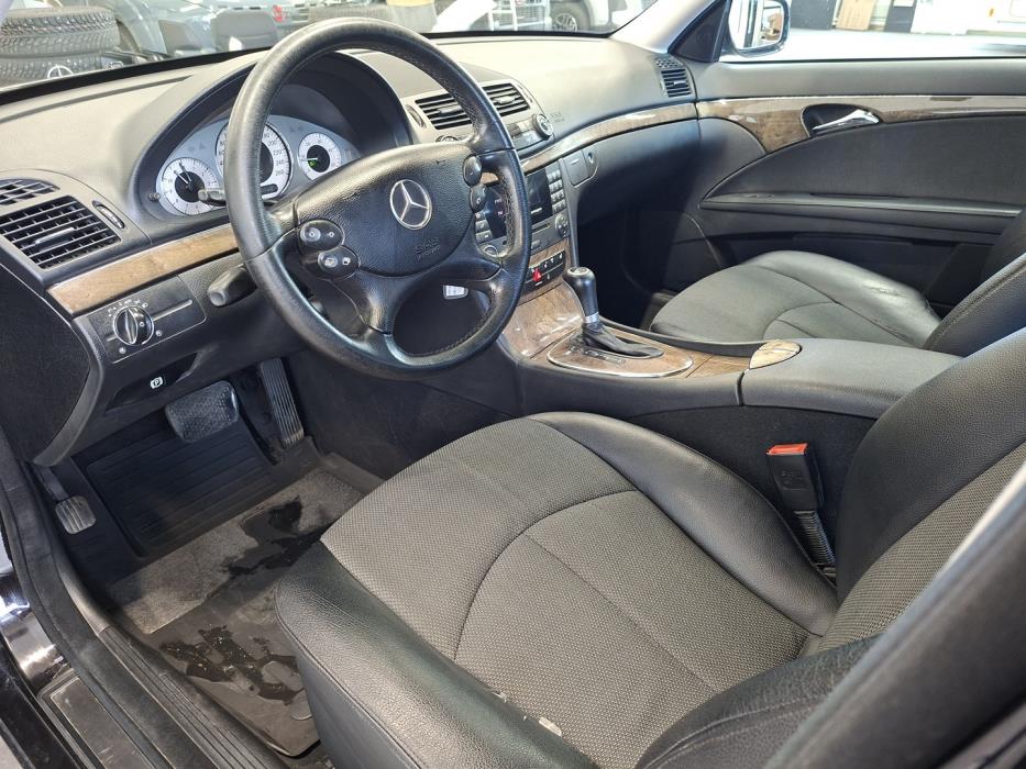 MERCEDES-BENZ E 2008
