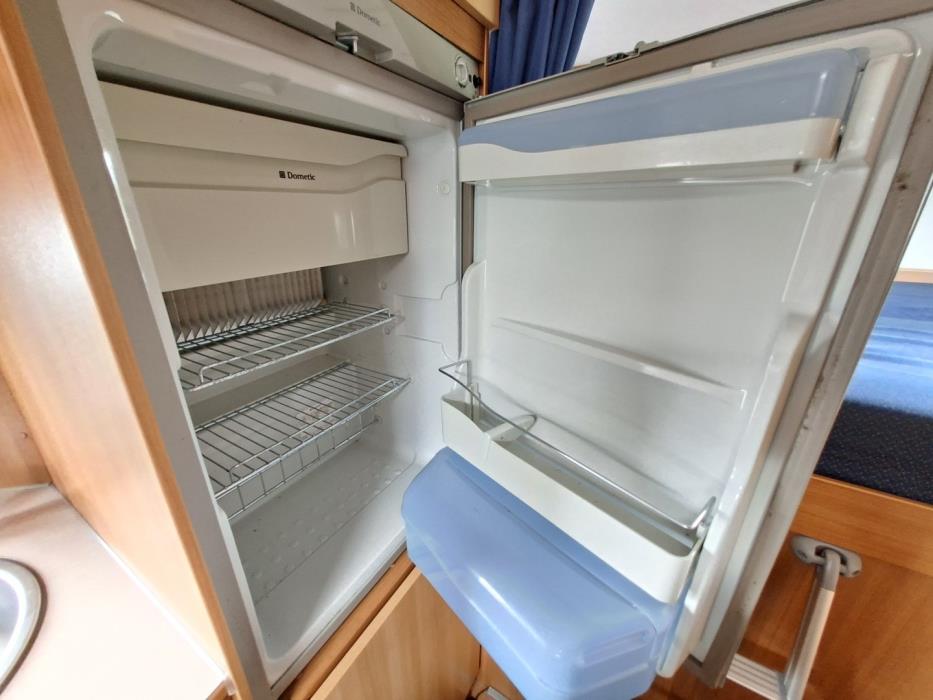 CARADO T 344 2008