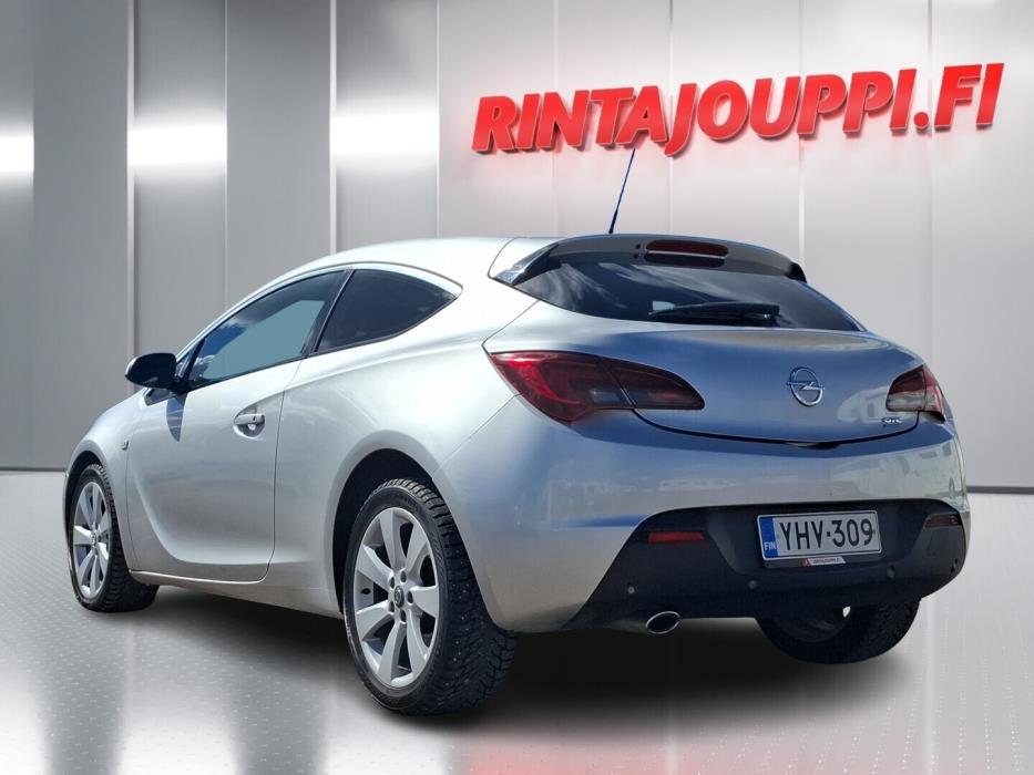 OPEL Astra 2012