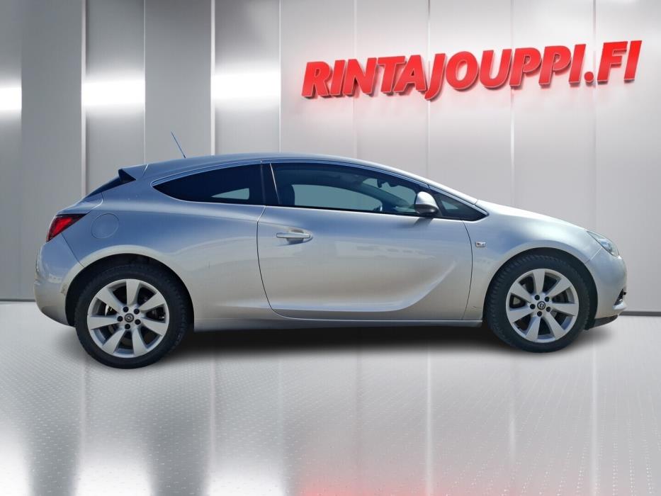 OPEL Astra 2012