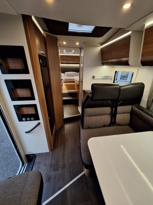 ADRIA Matrix Axess 670 SL 2020