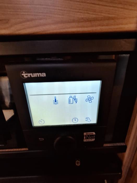 ADRIA Matrix Axess 670 SL 2020