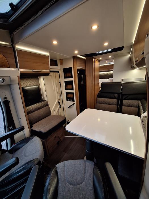 ADRIA Matrix Axess 670 SL 2020