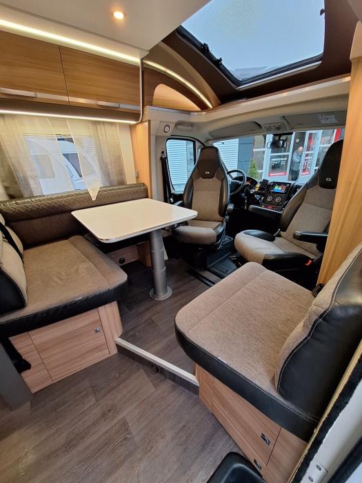 ADRIA Matrix Axess 670 SL 2020