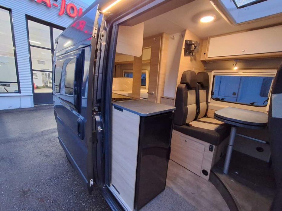 PÖSSL ROADCAR VAN R 640 2022