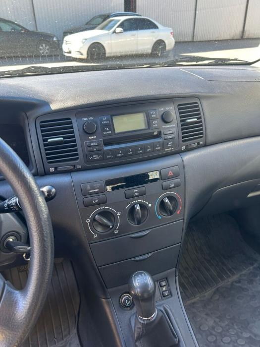 TOYOTA Corolla 2005