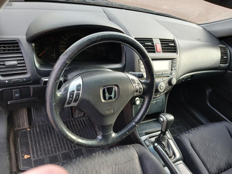 HONDA Accord 2005